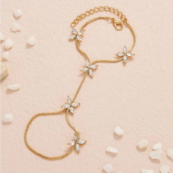 Flower Ring Finger Hand Chain Charm Bracelet - Picture 5 of 5